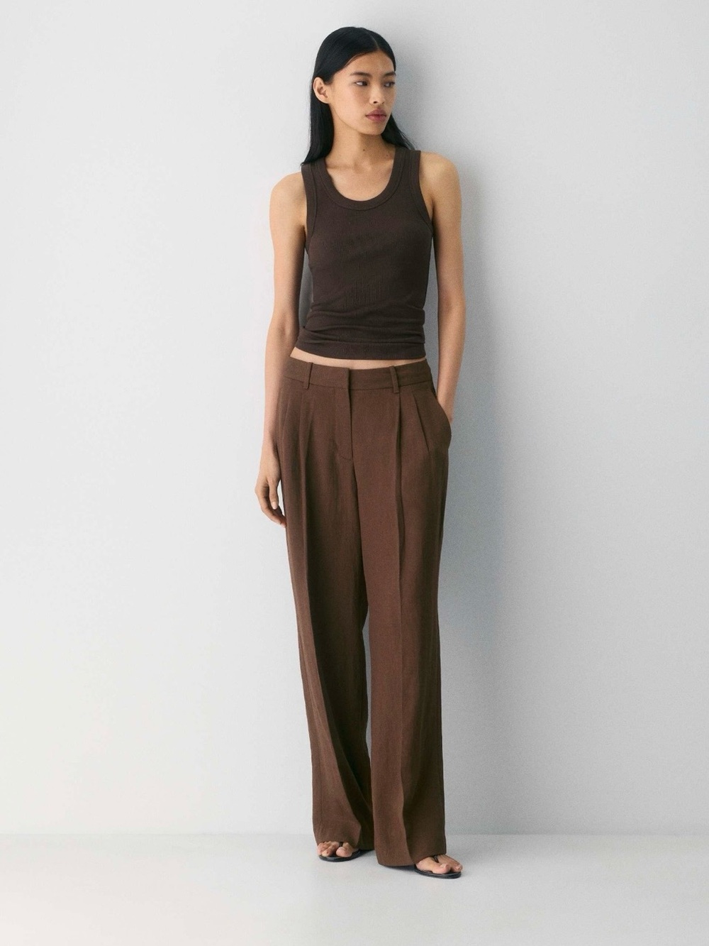Aritzia The Effortless Pantโข (Brown)
